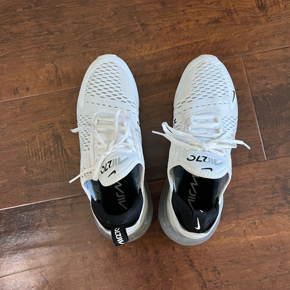 Nike Air Max 270